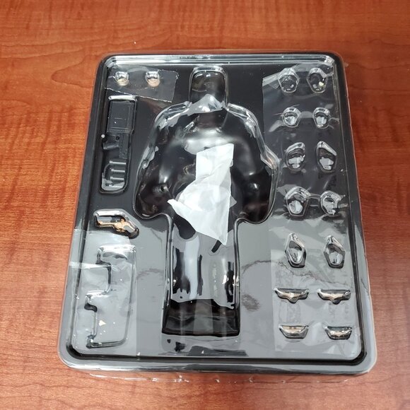 Inart Batman Dark Knight Rises 1/12 Deluxe Action Figure - Picture 3 of 5